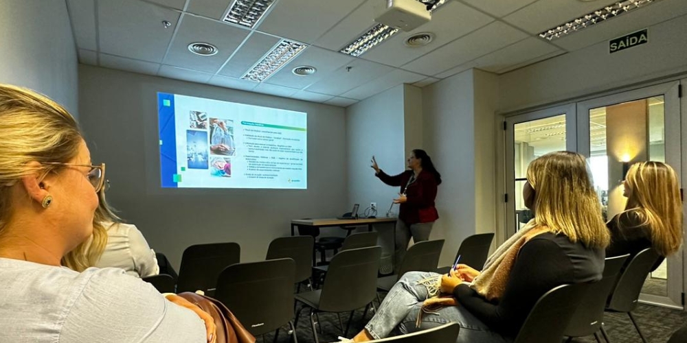 Grupo DOC realiza treinamento sobre área médica e sistema de saúde para colaboradores