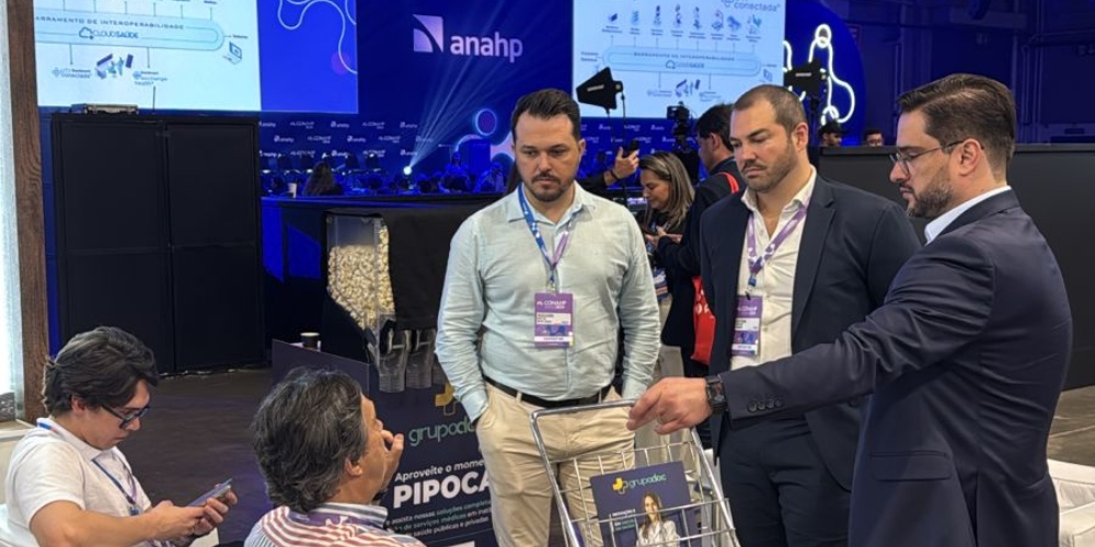 Grupo DOC elevando a inovação  em saúde no CONAHP 2024
